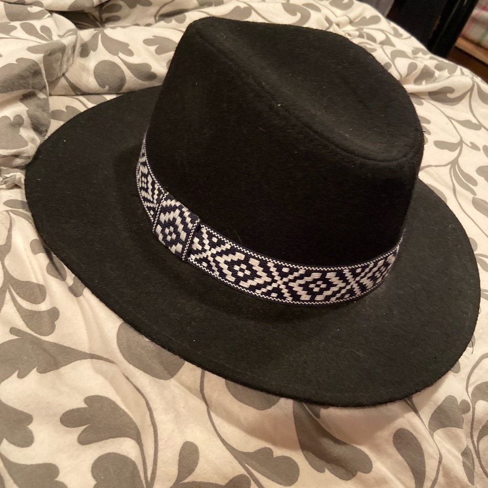 Black fedora